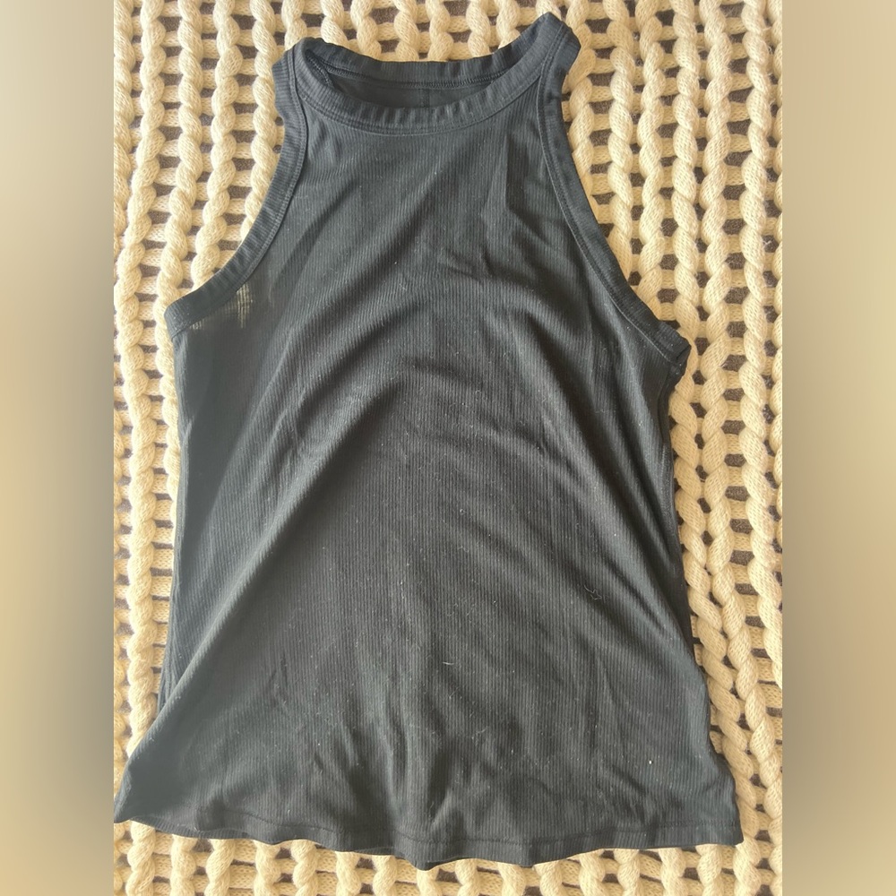 Black athletic tank